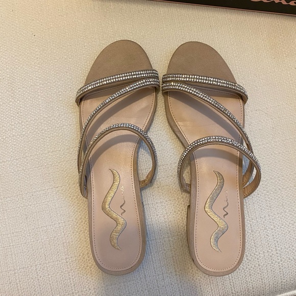 N By Nina Solita Sandal (Women Size 7) - Picture 3 of 7